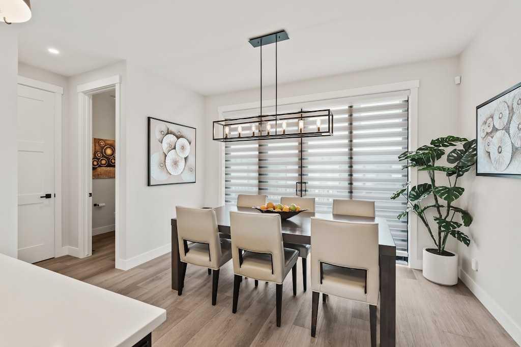 Selling house calgary 4