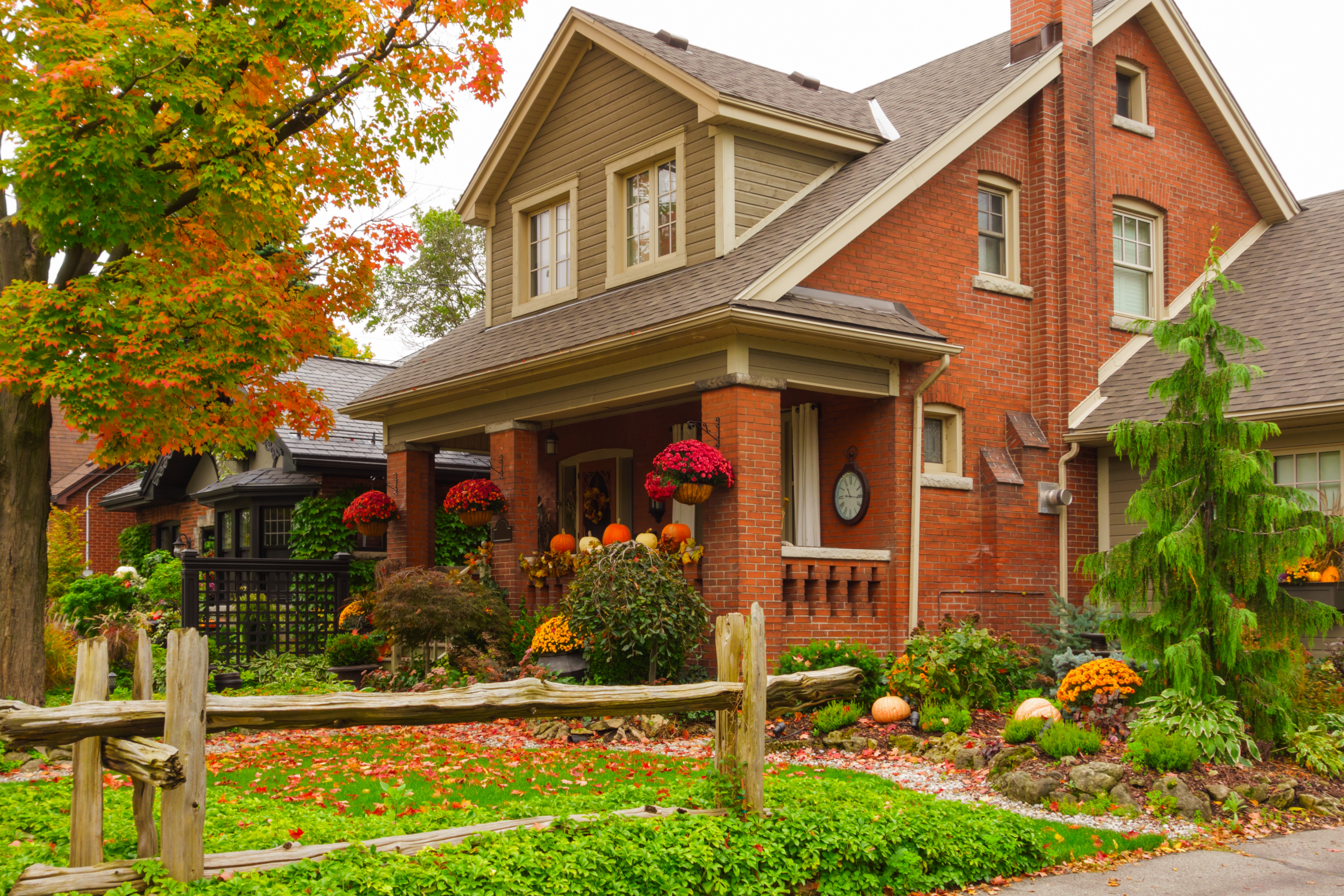 Selling Your Calgary Home This Fall? Start With These 6 Things selling-home-calgary-fall